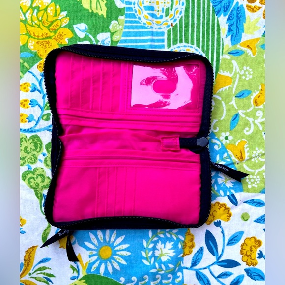 Thirty-One Wallet - Picture 4 of 4